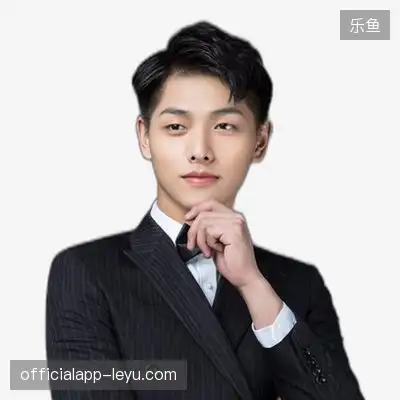 李欣